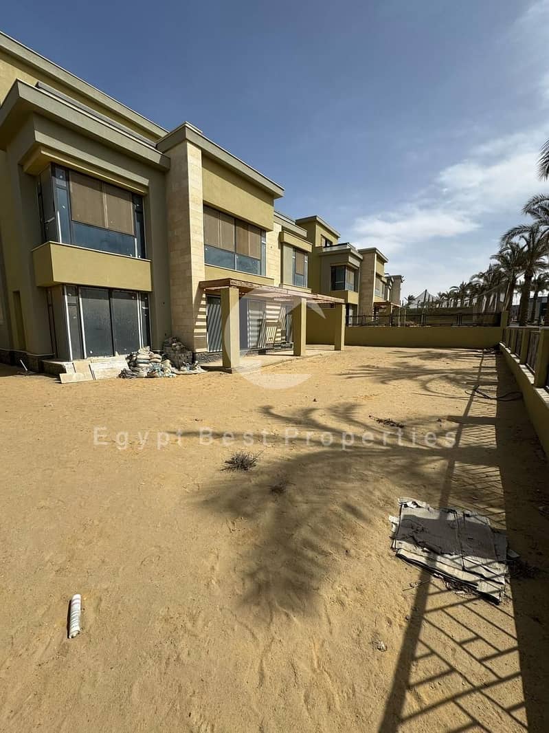 4 6398809-fba7fo. jpg