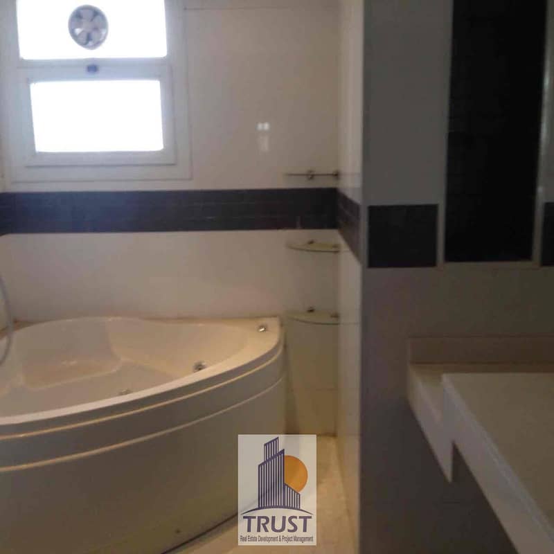 4 11e34fde-c286-424b-9d54-1da72a35e227. jpg