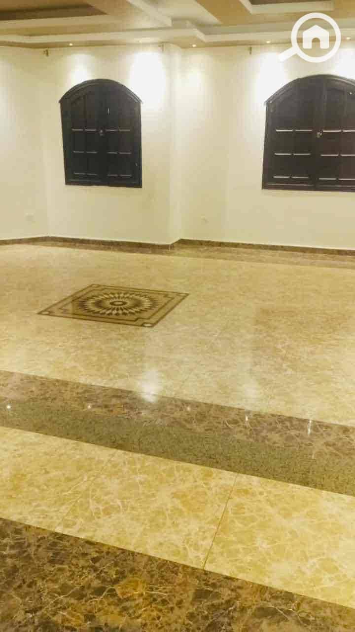 2 733bdc25-752c-42d7-8c2b-d3c6d08f5386. jpg