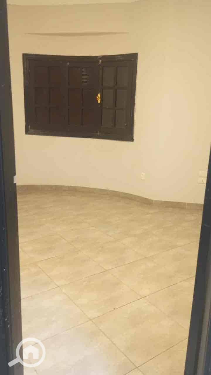 4 425de300-53cf-407e-b2da-ba5d7f712116. jpg