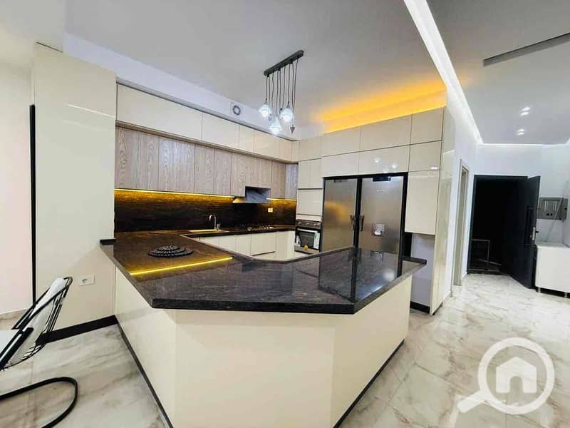 12 af231b95-22b4-4e89-bfe5-dbb17bb9a06b. jpg