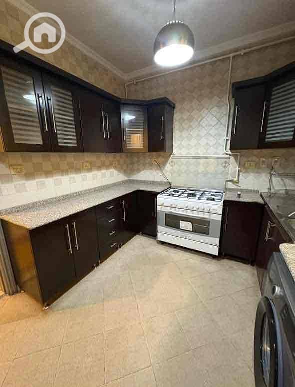 7 cb13d746-54d4-42c4-bfcc-44064448a49d. jpg