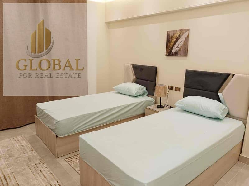 10 a8256a8d-497a-4985-a911-e55f2c05bb85. jpg