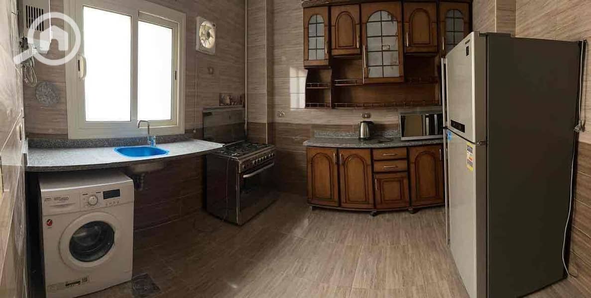 5 3758a98e-2ca7-46b5-831b-4b34e4e9ebb2. jpg