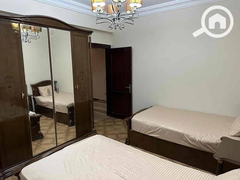 9 000bcf42-edc2-4a6a-9708-22f5b46ba269. jpg