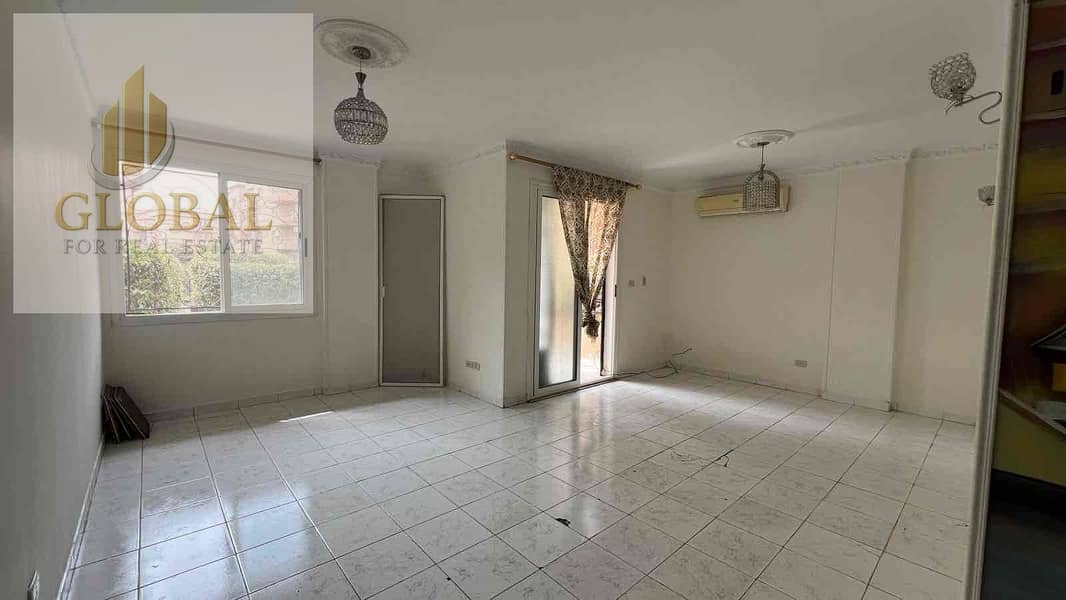 8 b6556e47-6b87-4d79-842d-8c20edc06447. jpg