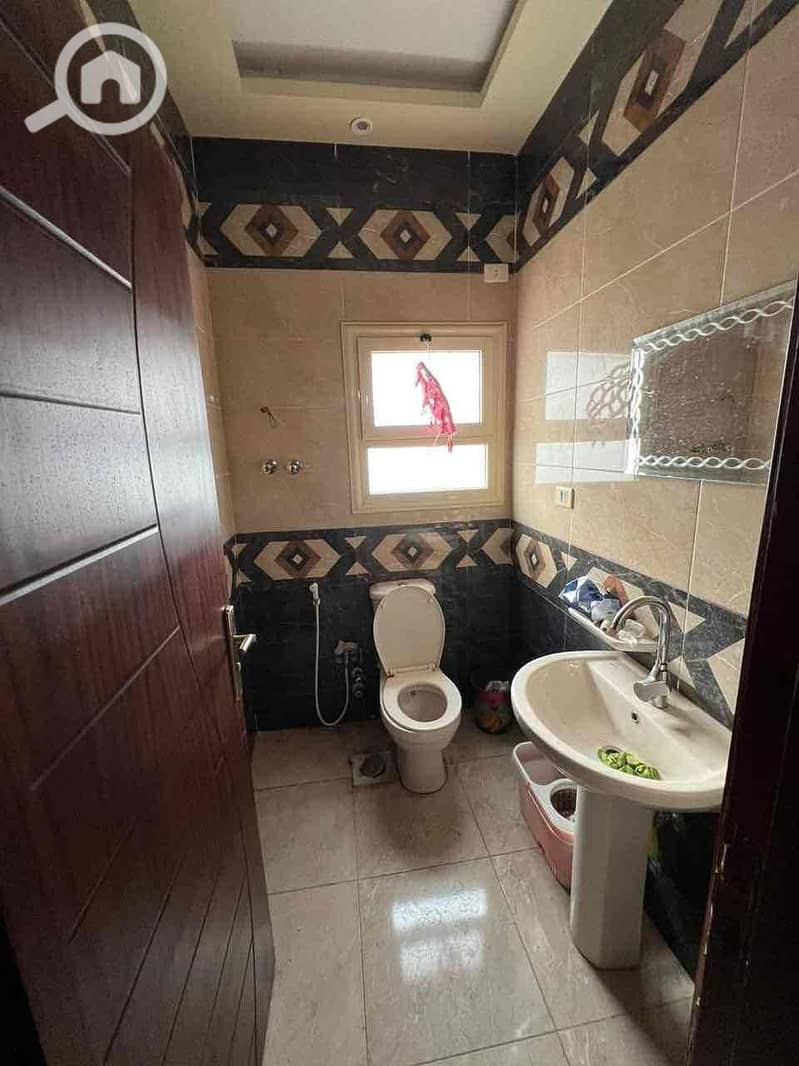 10 83baa2dc-d653-4bd2-bf9f-13355a437840. jpg