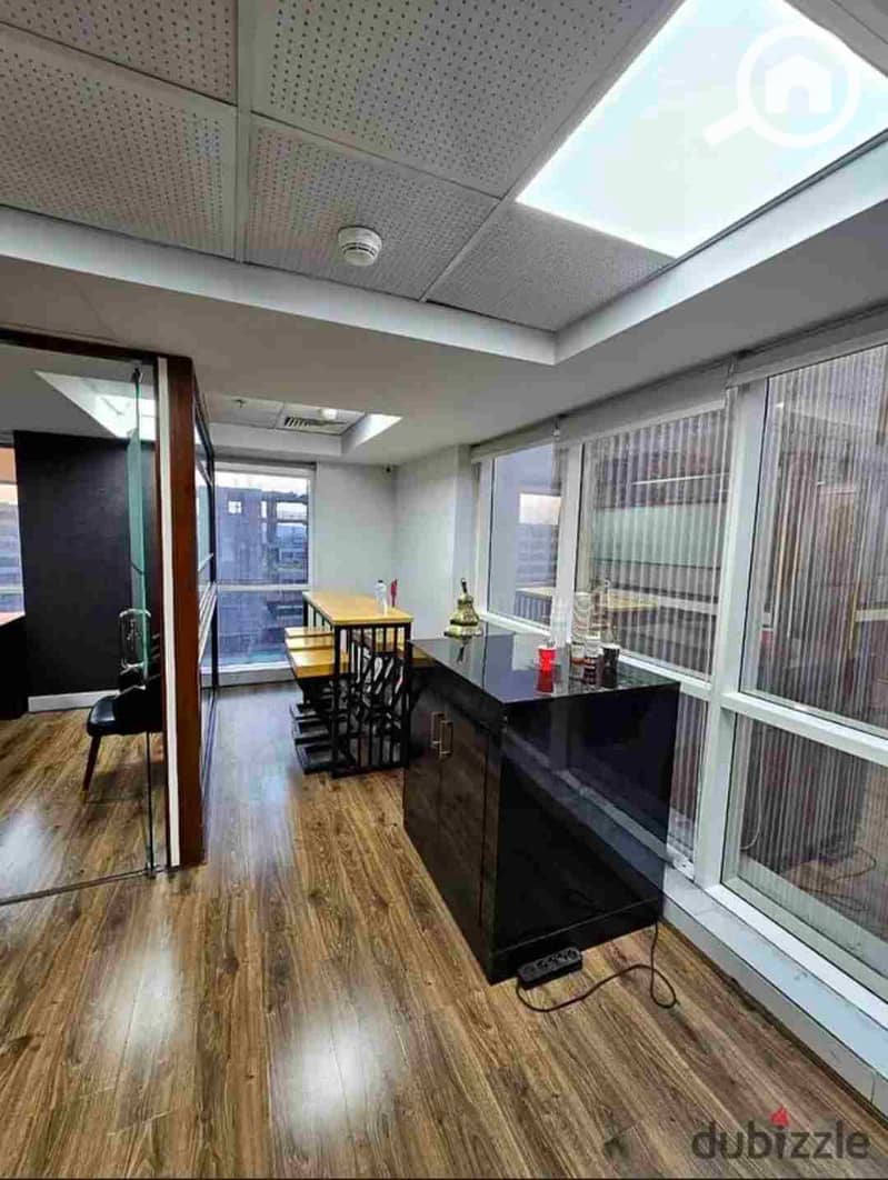 1000162813. jpg 1000162813. jpg