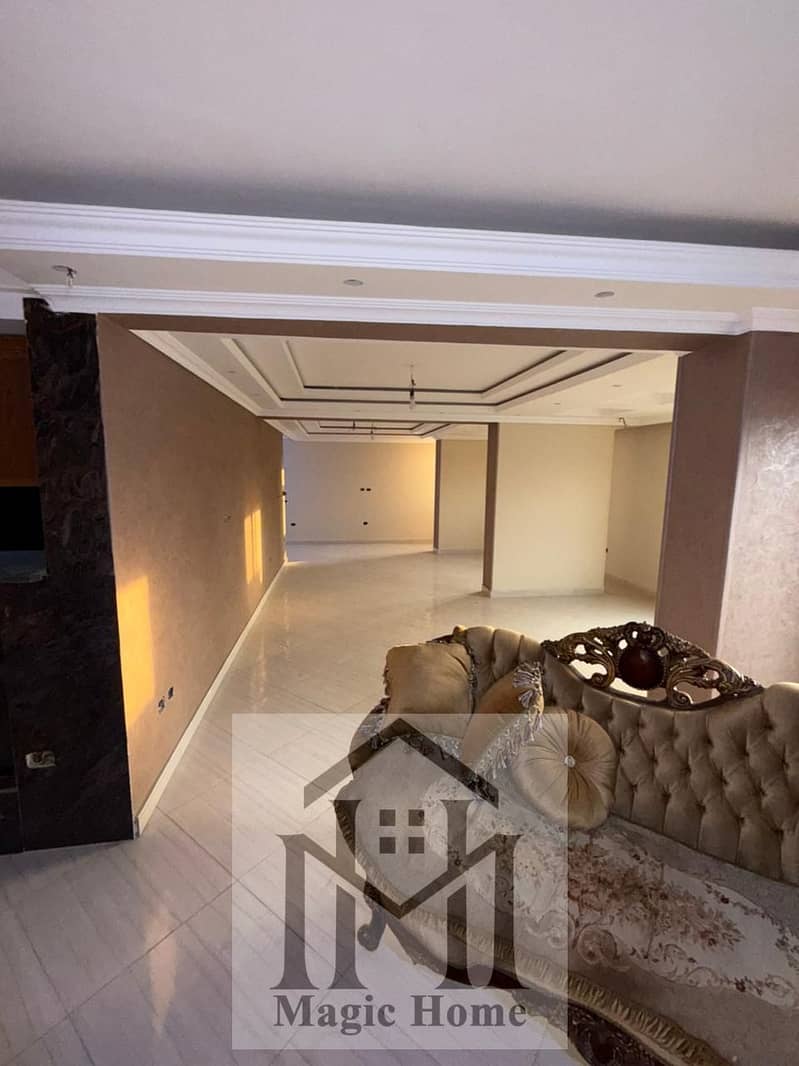 2 77536a2f-8fcb-496e-acfe-47bf3c9e28c3. jpg