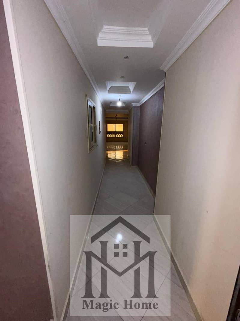 12 06664656-1a5a-4076-926a-c387e85dd143. jpg