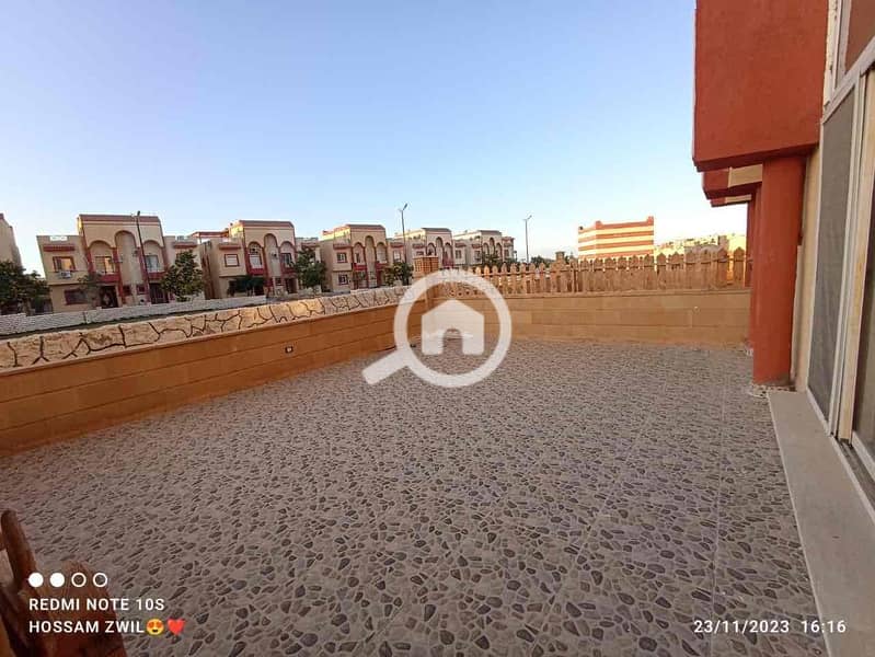 2 9783b0d7-1f4a-47ca-a997-438e97ed6347. jpg