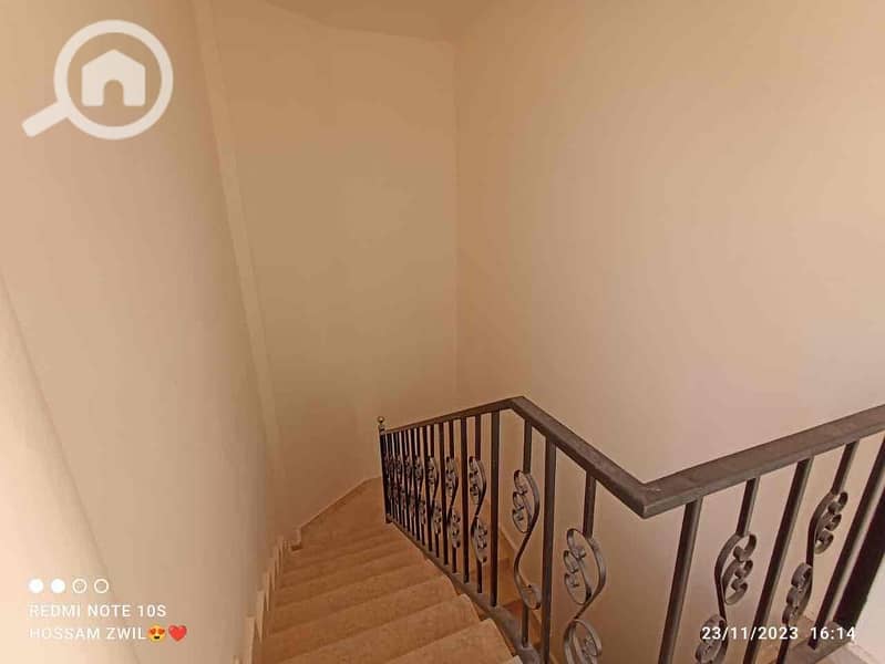 9 84cf7d44-e725-49ad-8700-519b60068d2c. jpg