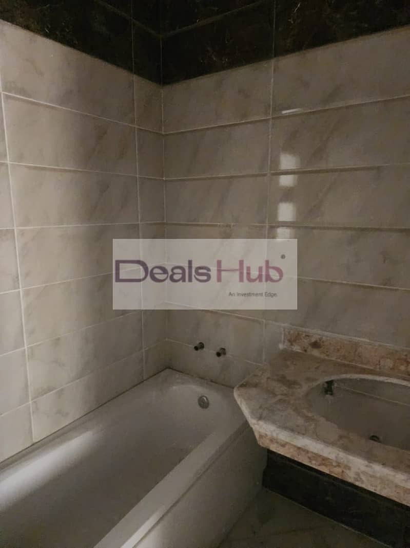 9 69f5b56b-b9ac-461a-969a-1da2d446d0b1. jpg