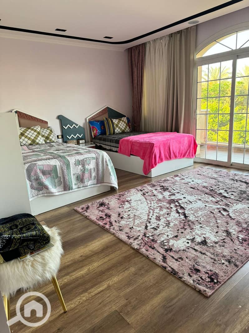 24 38b81586-a1bb-480b-8019-47db7e9bc485. jpeg