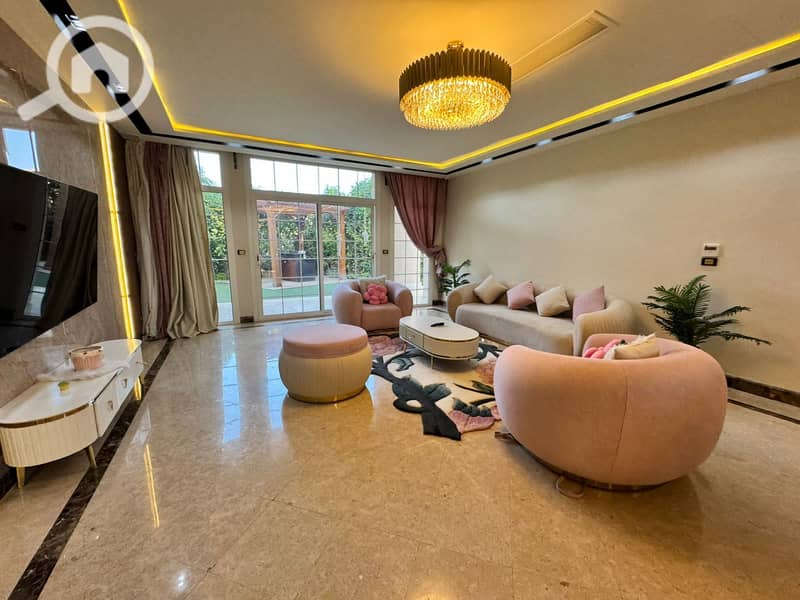 38 253cb004-0ad3-4ca2-a866-0f85a78ecc4d. jpeg