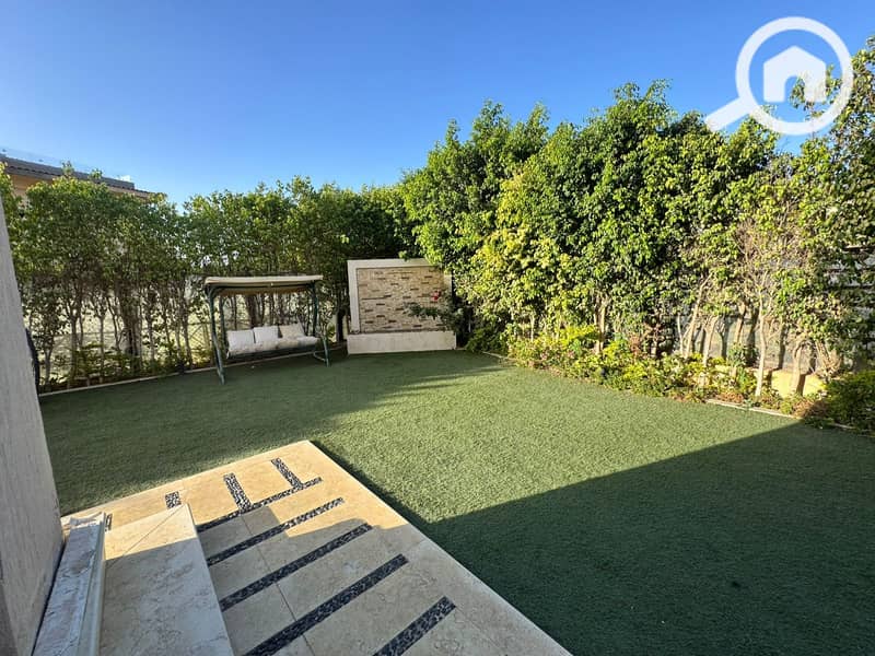 42 855d1092-37b0-4cba-b559-5efe93065920. jpeg