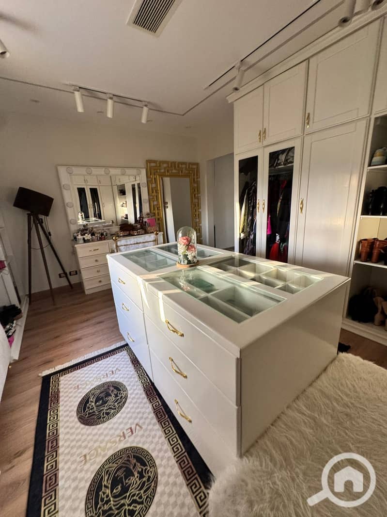 45 4381b399-34a4-4cff-8aba-5a18176ea552. jpeg