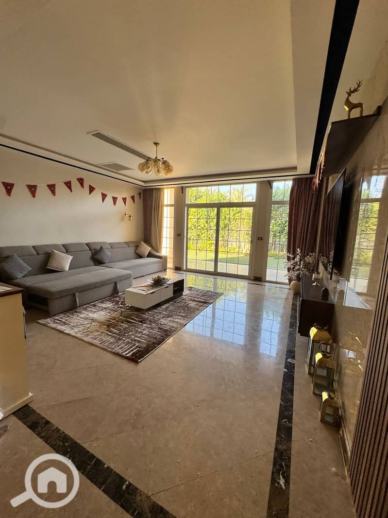 54 9545004e-ff89-404f-8df1-9e1c51bab63b. jpeg