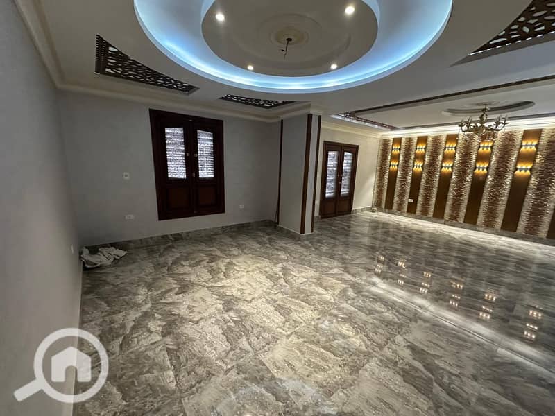 25 WhatsApp Image 2025-11-10 at 15.33. 31 (4). jpeg