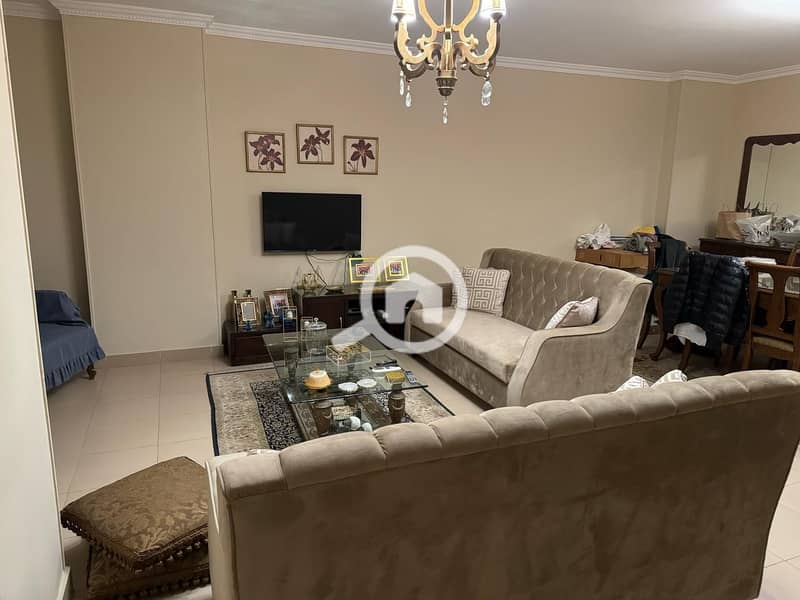 4 ee5cb6fe-55b8-4110-9412-0313c2eab32e. jpg