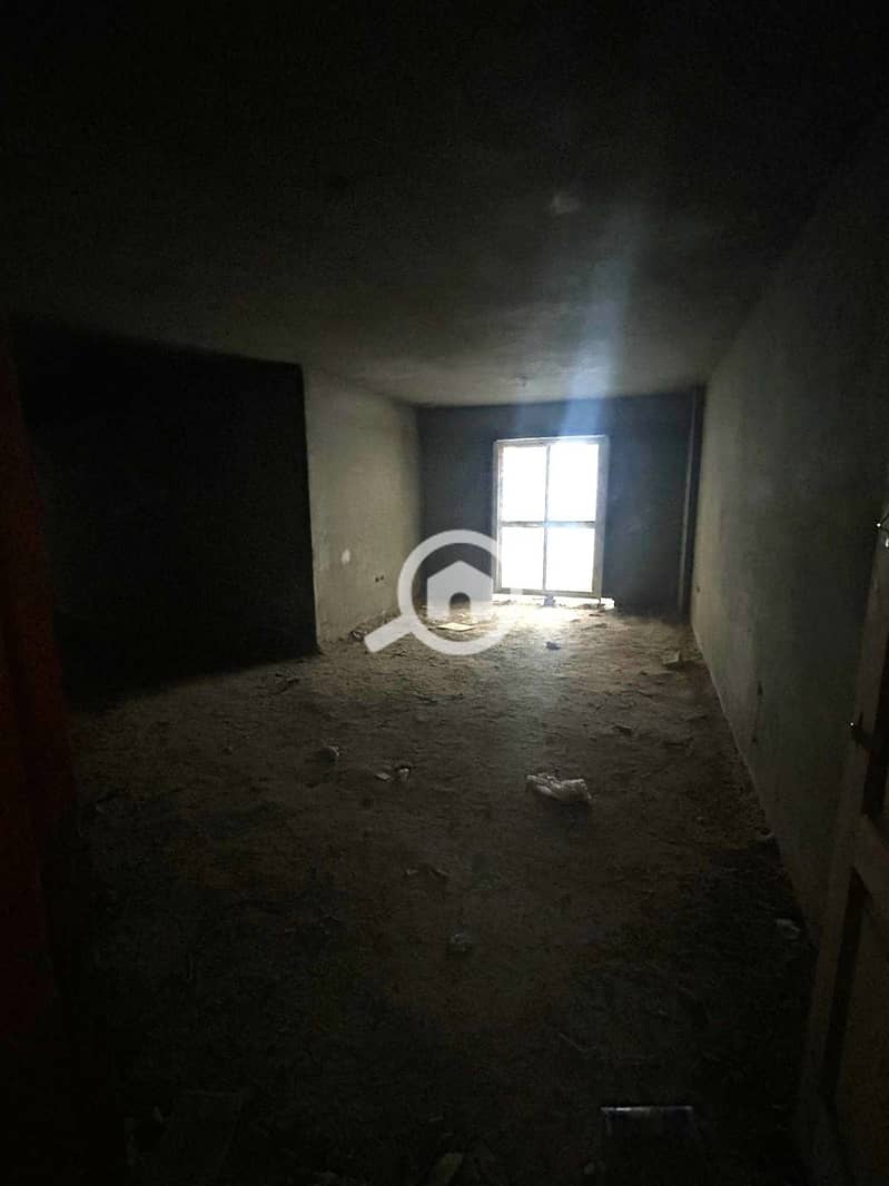 2 WhatsApp Image 2025-10-27 at 20.50. 25 (1). jpeg