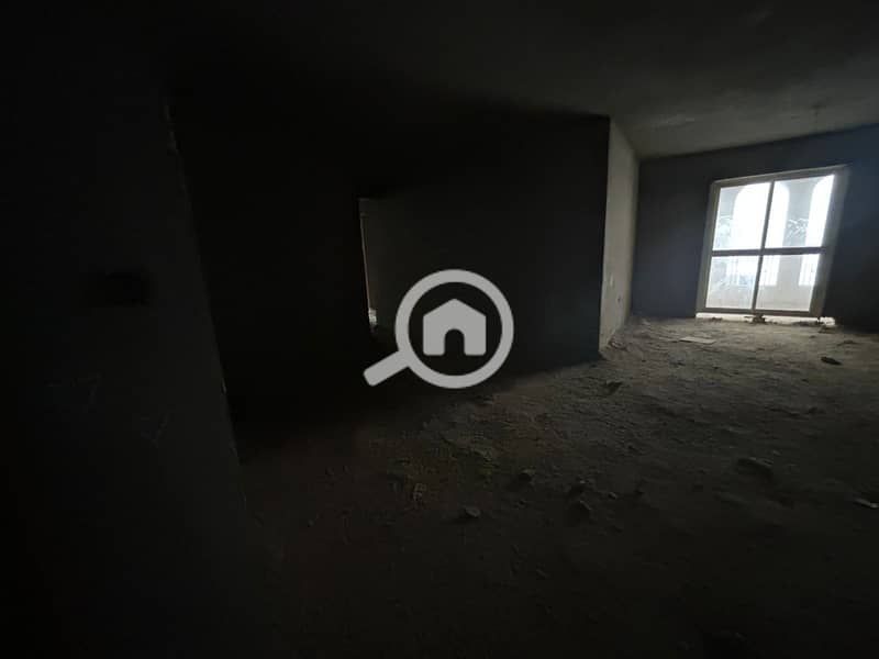 7 WhatsApp Image 2025-10-27 at 20.50. 26 (3). jpeg