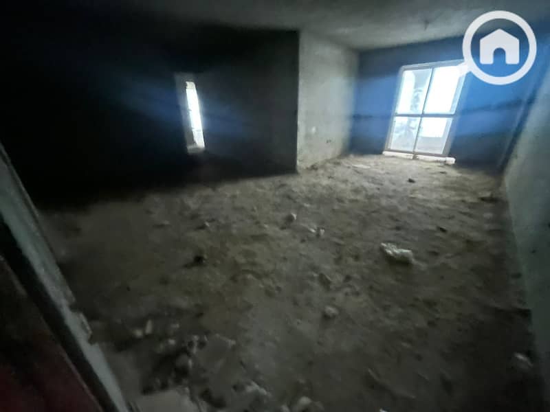 8 WhatsApp Image 2025-10-27 at 20.50. 25 (2). jpeg