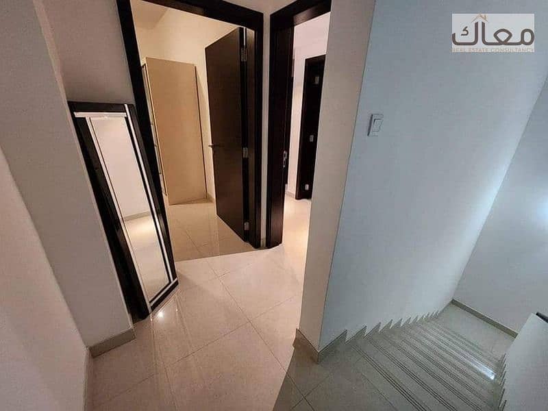 3 b2c1c27d-eca6-4a5d-8824-63f719e2e86a. jpeg