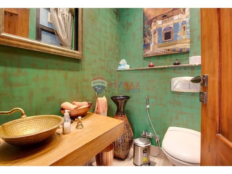 9 2db25e4f-c87a-4742-a0f7-0b0c203bfdf1. jpg