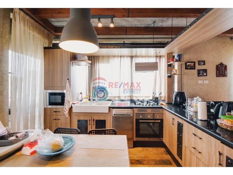 11 6d3d60bc-d87a-467f-b264-aed5f66a8813. jpg