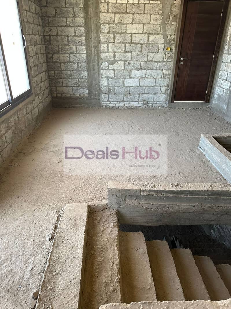 12 3c917ce5-789c-45b7-b435-c6ddf75ff9ae. jpg