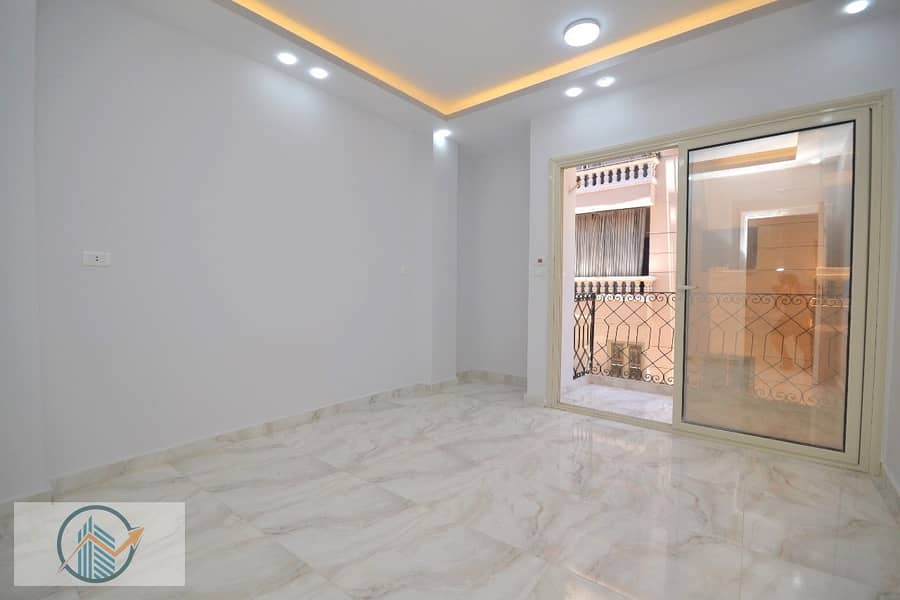 2 WhatsApp Image 2025-11-23 at 10.12. 29 (1). jpeg