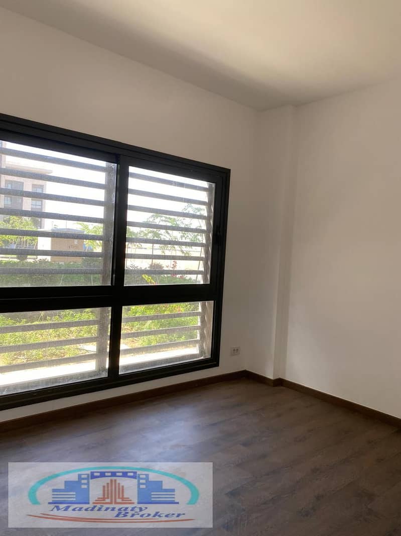 2 0d0aa9d0-61b3-4abc-99a5-c81e9bf5e284. jpeg