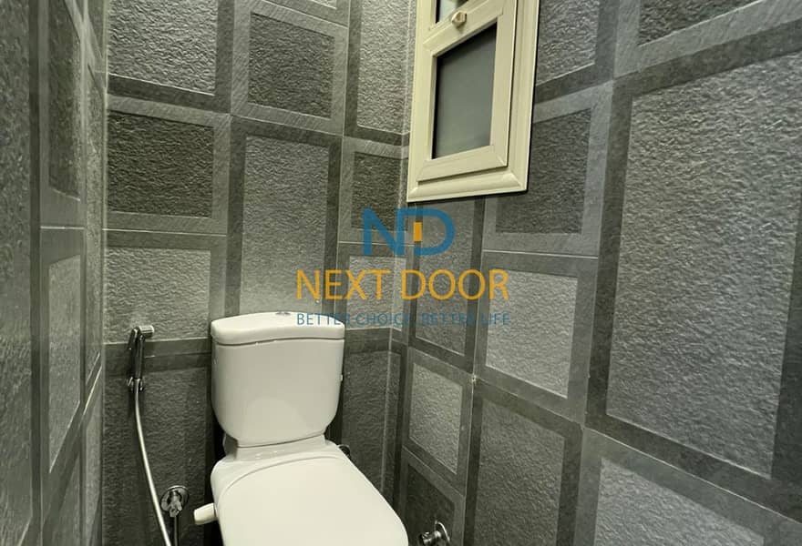 4 6fd36ce5-33f8-4b3e-8d02-e0254f31c417. jpg