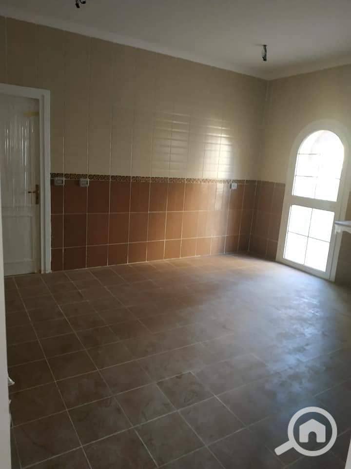 7 13f8c621-46c1-4bc7-8ebc-42c3386b1a86. jpg