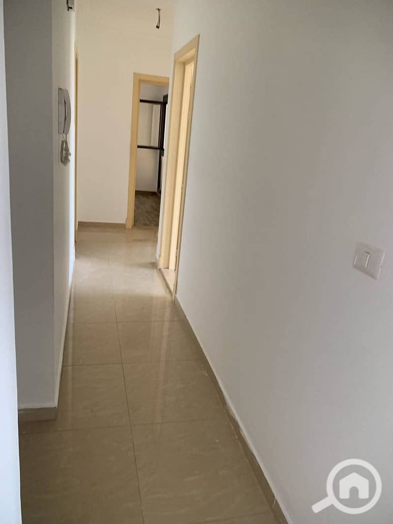 7 b61c9ccb-1268-4982-a949-68c3f446943f. jpg