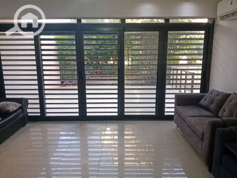 10 fcf7b476-defc-41a6-87ae-a702694dcc04. jpg