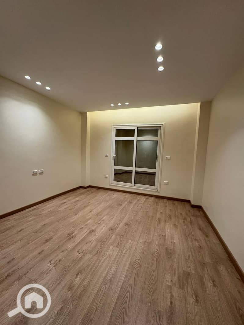 2 31aabca4-890d-4d7b-9b8d-1a0427c0e08b. jpg