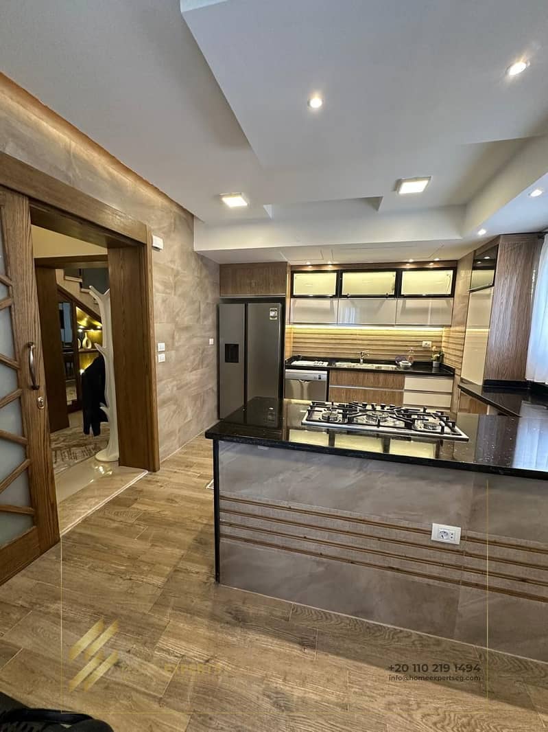 4 17ceb70d-4f33-4068-9a7f-37bcc81b9f9b. jpg