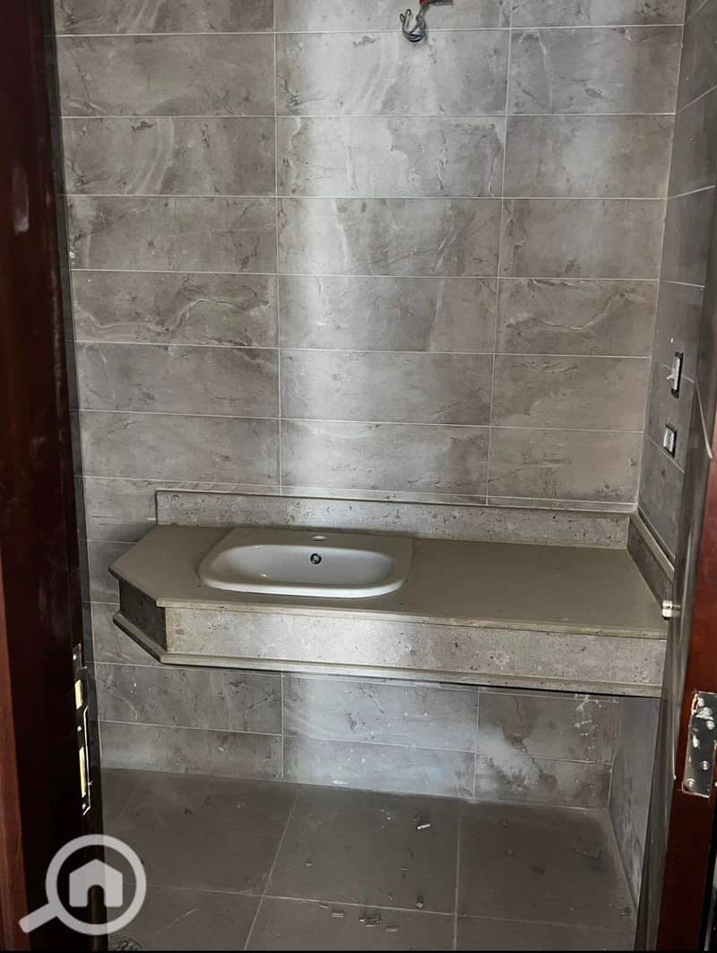 4 WhatsApp Image 2025-11-23 at 11.57. 29 AM. jpeg