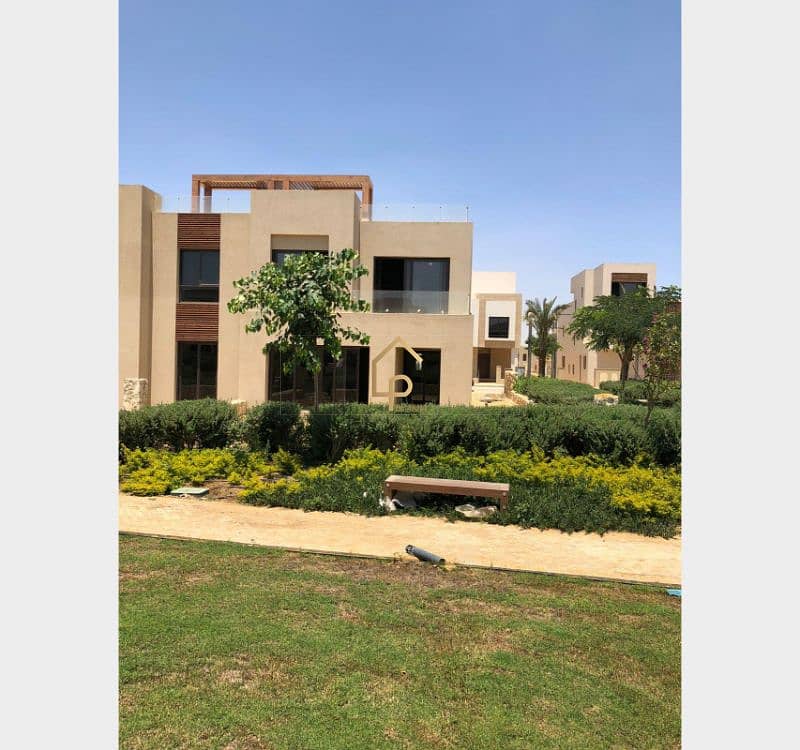 544789320_122155310066601570_6547312979356650515_n. jpg