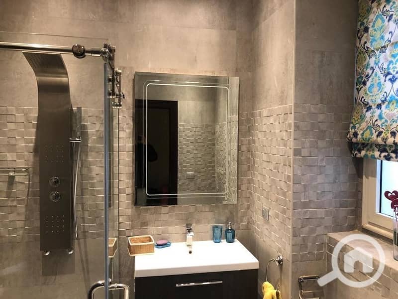 13 052bca8f-69bf-4c16-a577-d992751b7e93. jpeg