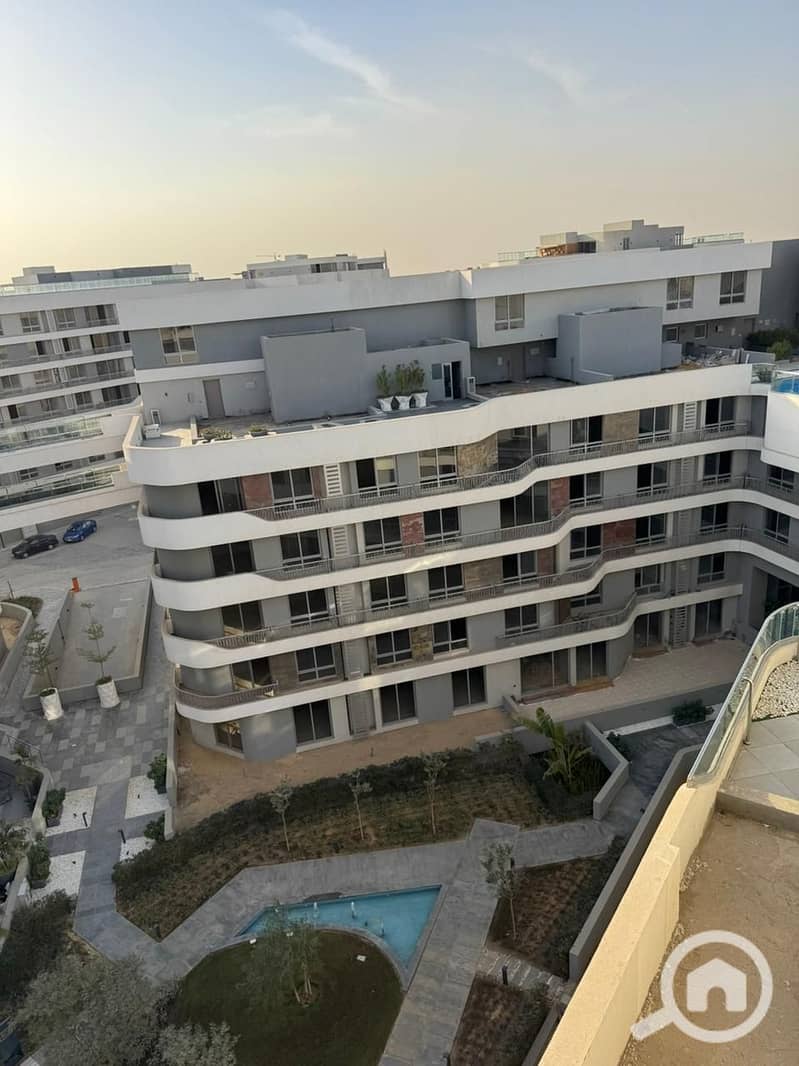 2 2d6d90f0-0970-4982-9d8f-2c7004dc58b6. jpg