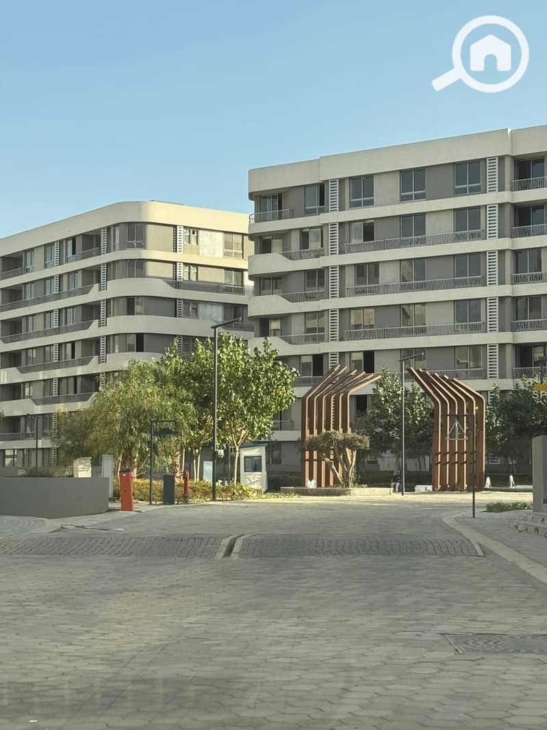 4 09a687d0-bbeb-4184-b5ae-0cec153da30a. jpg