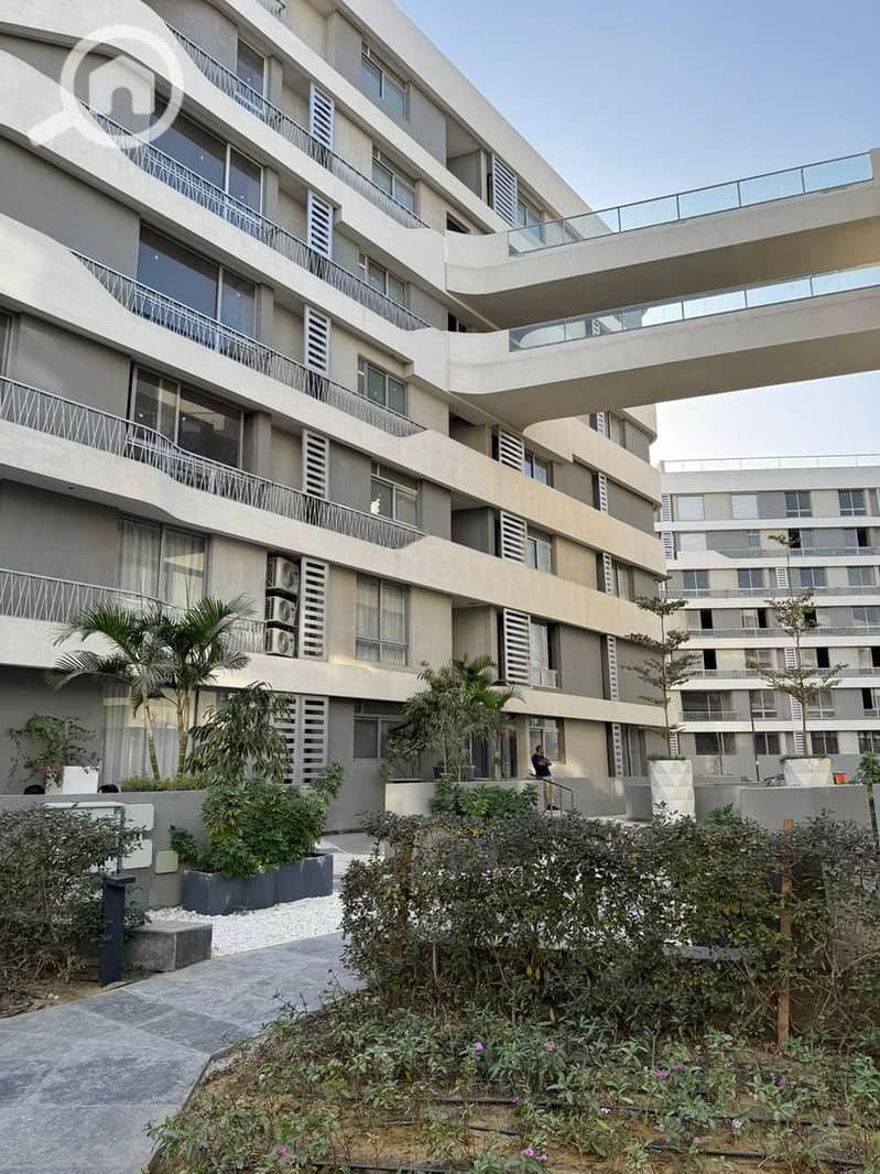 5 9ea1e9f0-bdd6-48b9-8758-2a80d6a676f7. jpg