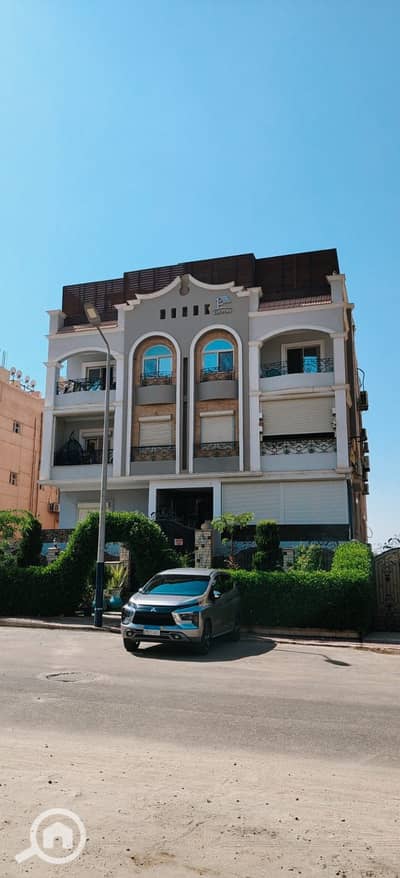 3 Bedroom Flat for Sale in Sheikh Zayed, Giza - IMG-20250824-WA0019. jpg