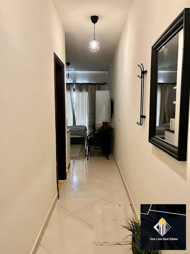 2 798e43cb-3ca2-4ef8-80a1-1d14b675437b. jpeg