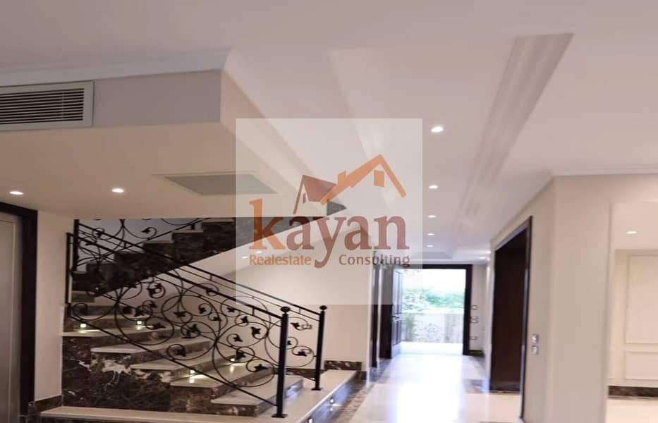 4 b5da0cd1-6312-4244-b73c-b9ede58a1c3c. jpg