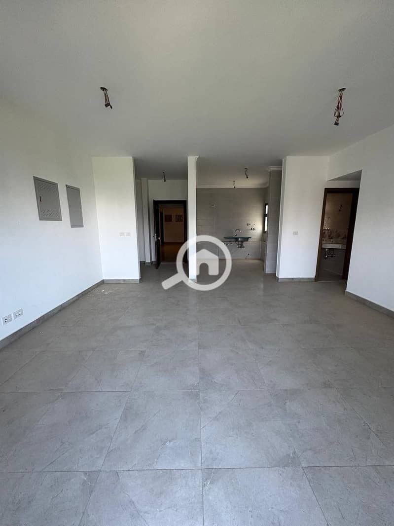 2 2feace65-a36d-4eec-9991-2ad45f88d2cf. jpg