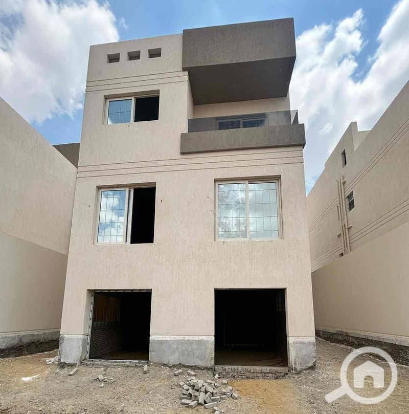 4 405fbd98-4e3b-485e-b081-6b8a406f33d6. jpg